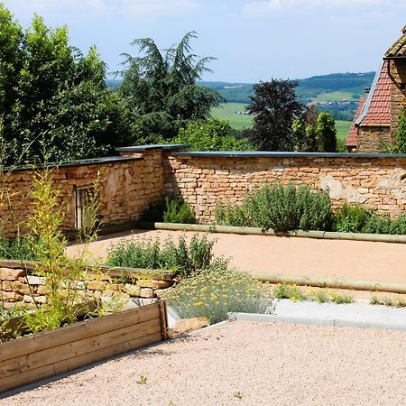 Le Clos Des Pierres Rouges Burgy Exterior photo