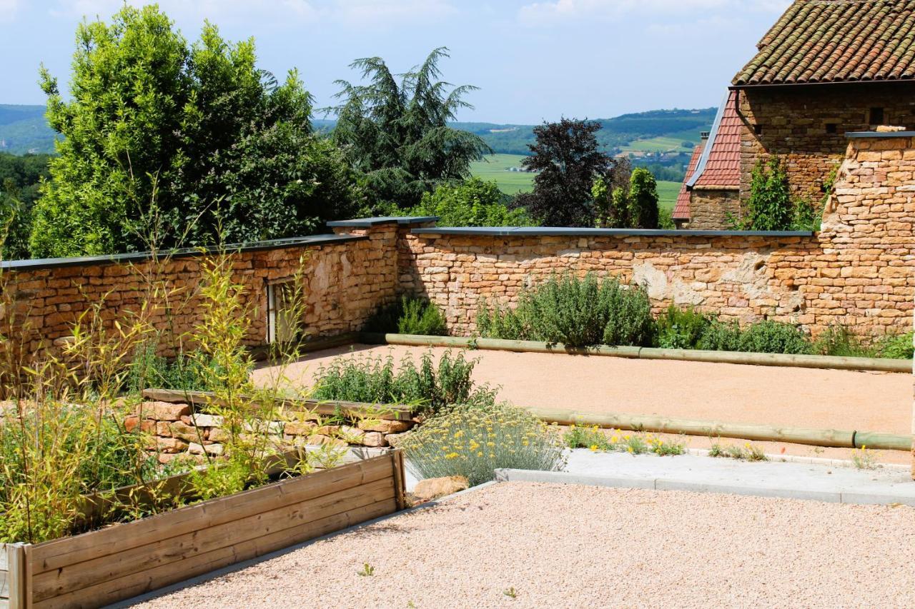 Le Clos Des Pierres Rouges Burgy Exterior photo