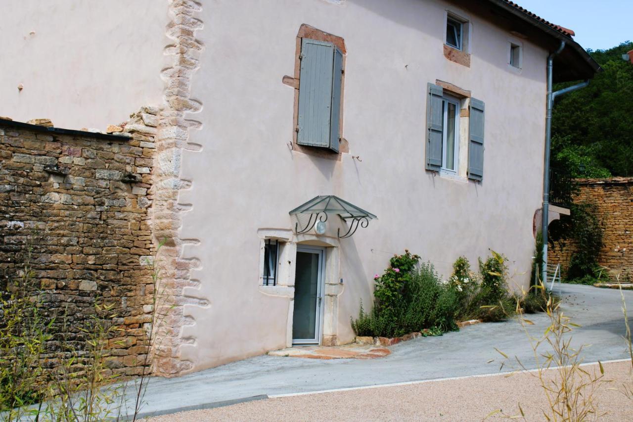 Le Clos Des Pierres Rouges Burgy Exterior photo